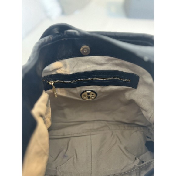 TORY BURCH Classic City Hobo Leather Shoulder Bag Slouchy Purse Brass Logo - Picture 15 of 16